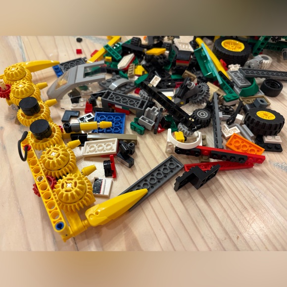 NOT FOR SALE: John Deere 9700 Combine Forage Harvester INCOMPLETE - Picture 5 of 6